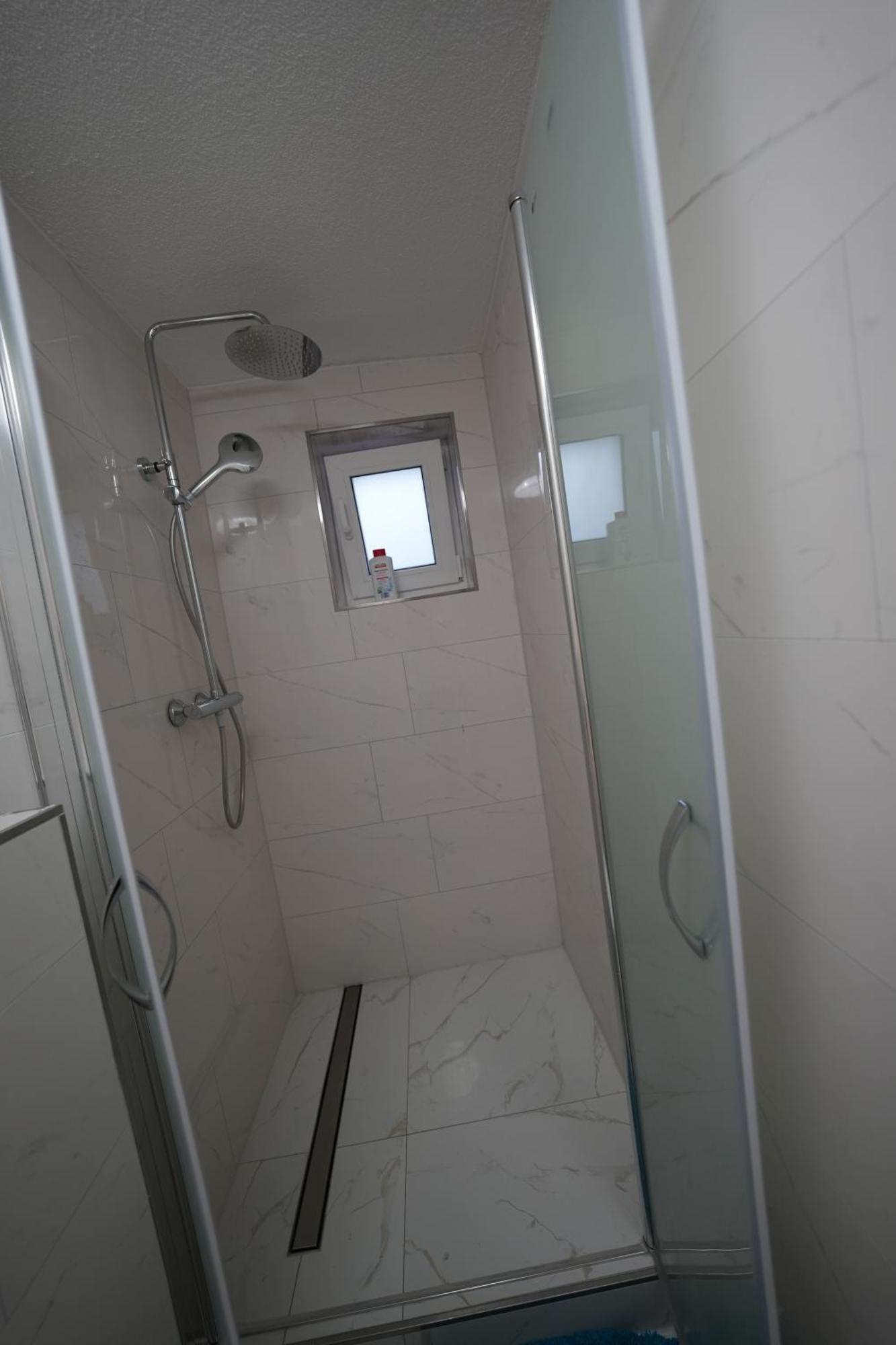 Stilvolle 2-Zimmer-Oase Mühlacker Buitenkant foto