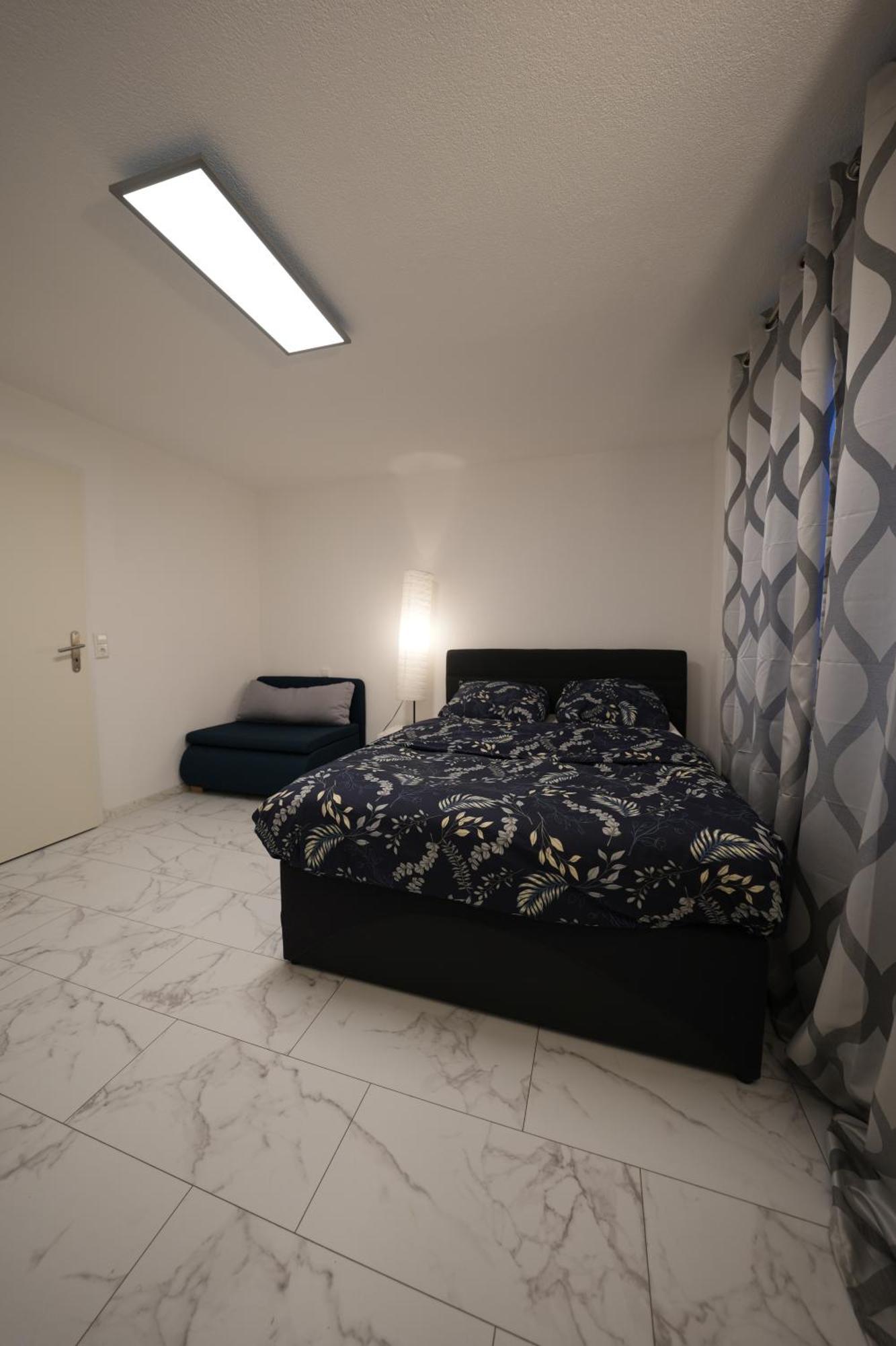 Stilvolle 2-Zimmer-Oase Mühlacker Buitenkant foto