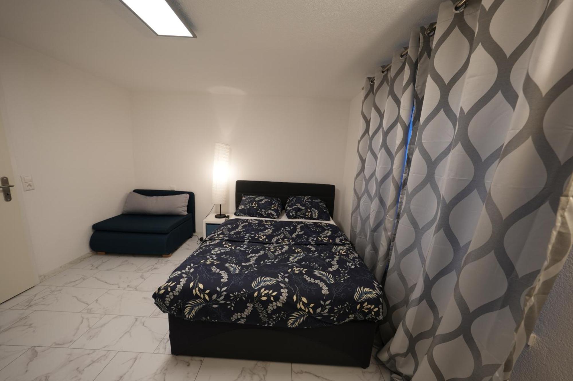 Stilvolle 2-Zimmer-Oase Mühlacker Buitenkant foto